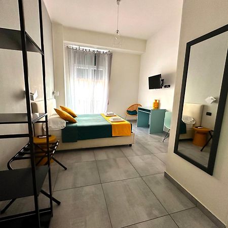 Hi Relais Rooms Neapol Zewnętrze zdjęcie